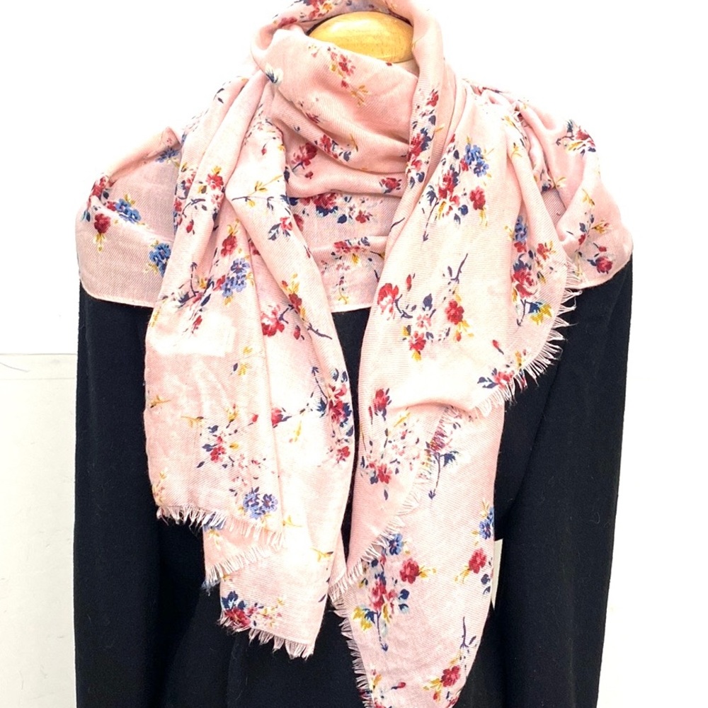 Berkshire Powder Tissue Fabric Pink/Floral Scarf